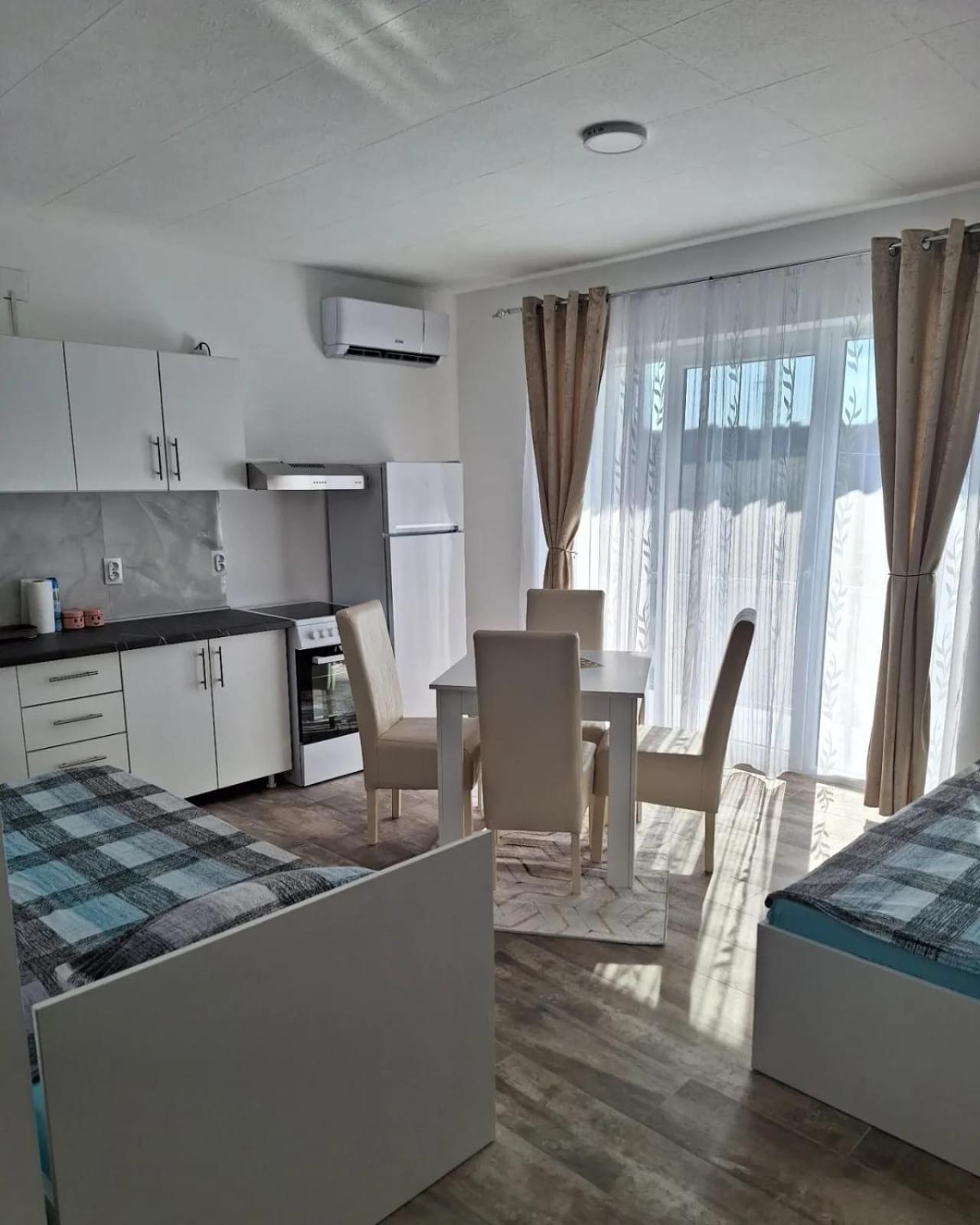 Apartmani Koki Kladovo Kültér fotó